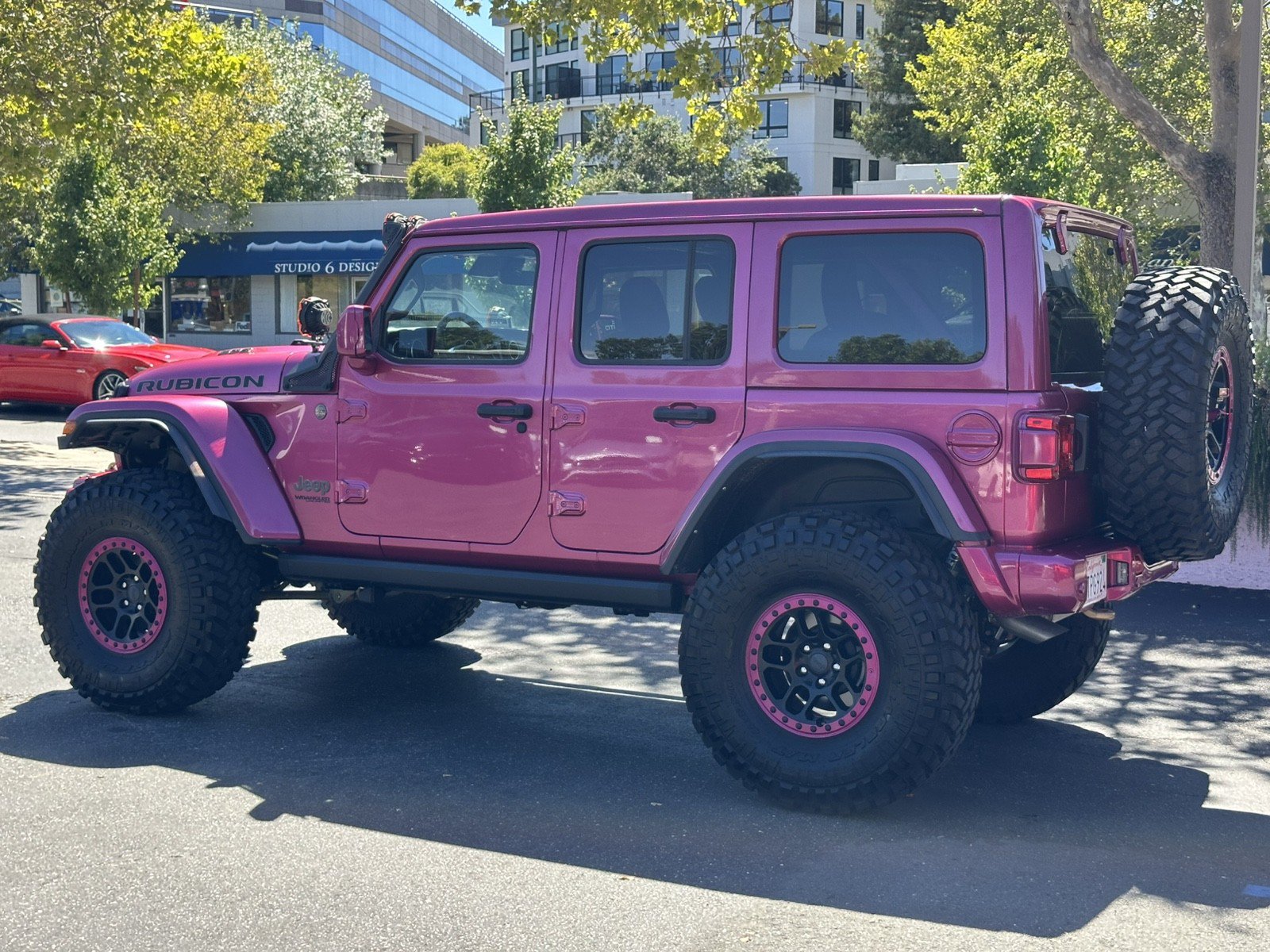 Used 2022 Jeep Wrangler Unlimited Rubicon 392 w/ Xtreme Recon 35" Tire Package AWD/4WD image 12