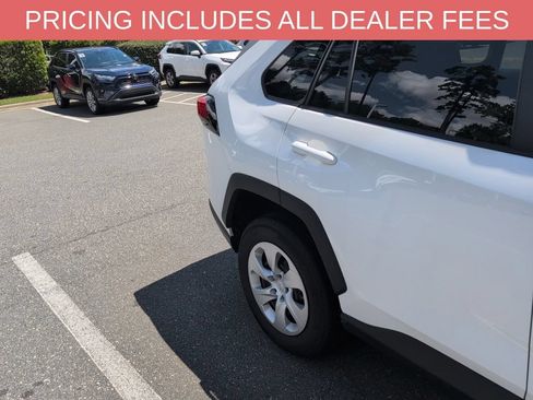 Used 2023 Toyota RAV4 LE FWD image 3