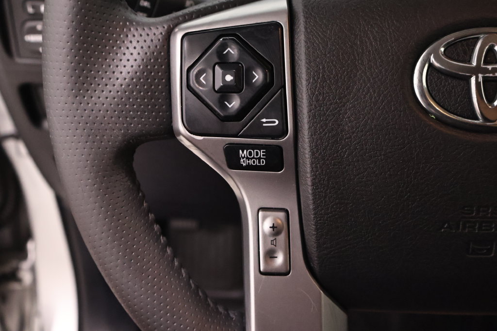 Used 2016 Toyota 4Runner SR5 AWD/4WD image 22