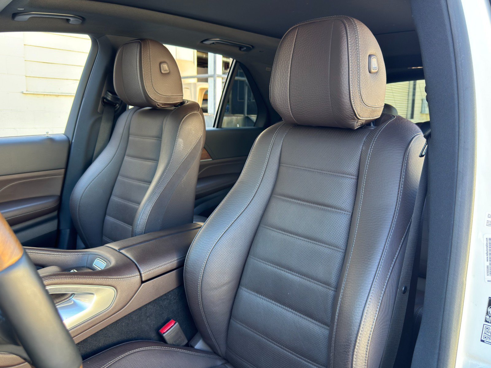 Used 2022 Mercedes-Benz GLE 450 4MATIC w/ AMG Line Exterior image 47