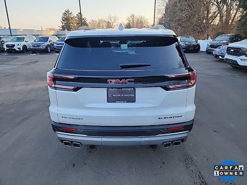 Used 2024 GMC Acadia Elevation w/ Luxury Package image 6