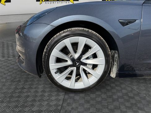 Used 2023 Tesla Model 3 Standard Range image 14