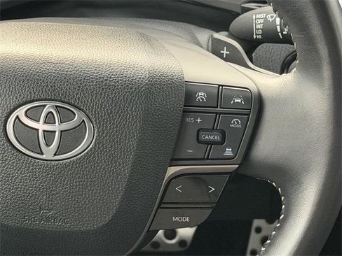 Certified 2025 Toyota Camry SE image 13