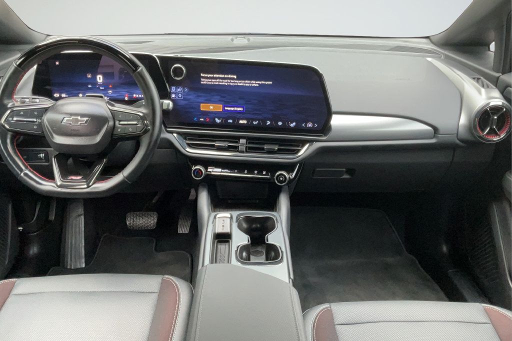 Used 2024 Chevrolet Equinox EV RS FWD image 11