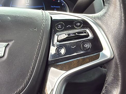 Used 2018 Cadillac Escalade ESV Platinum image 35
