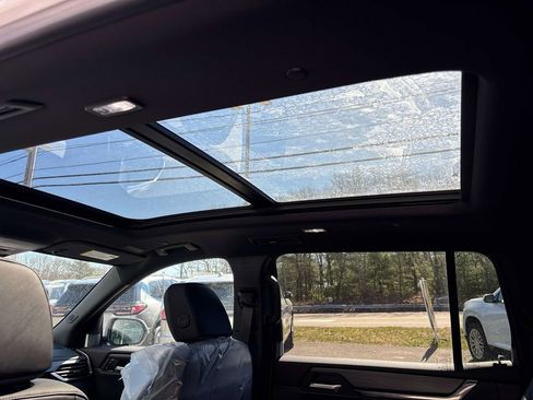 New 2026 GMC Acadia AT4 w/ Luxury Package image 7