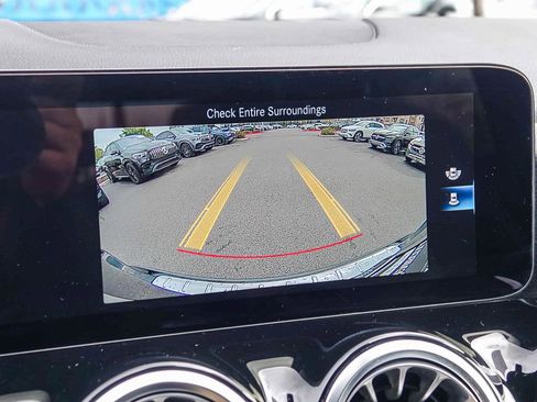 Certified 2023 Mercedes-Benz GLA 250 image 24