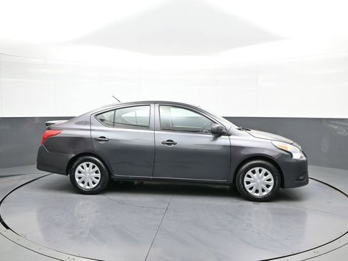Used 2015 Nissan Versa S Plus image 5