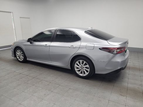 Used 2022 Toyota Camry LE FWD image 3