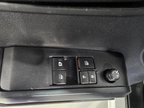 Used 2021 Toyota Tacoma SR5 image 16