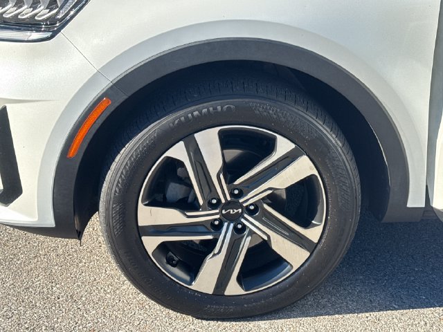 Used 2022 Kia Sorento EX AWD/4WD image 23