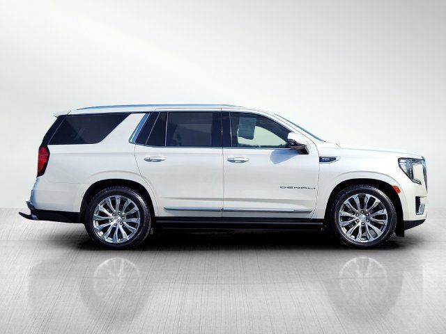 Used 2022 GMC Yukon Denali w/ Denali Premium Package AWD/4WD image 3