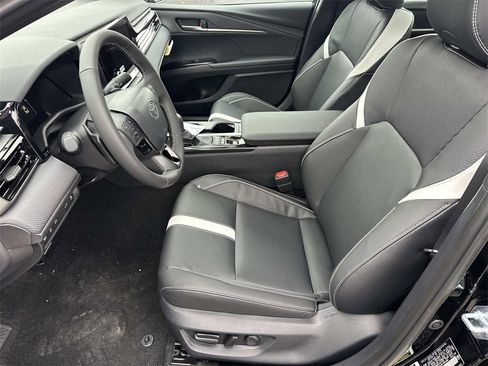 New 2026 Toyota Camry SE image 18