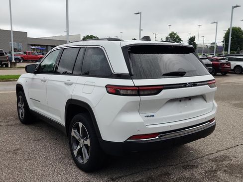 Used 2023 Jeep Grand Cherokee 4WD 4xe w/ Luxury Tech Group II image 5