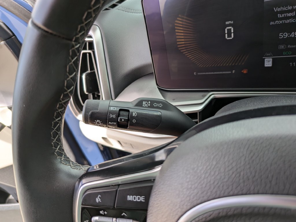 Certified 2025 Kia Sorento EX FWD image 33