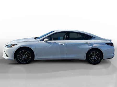Used 2022 Lexus ES 350 w/ Premium Package image 2