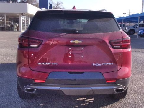 Used 2025 Chevrolet Blazer Premier w/ Driver Confidence II Package image 6