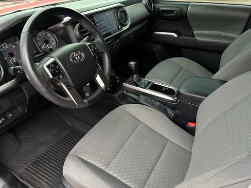 Used 2022 Toyota Tacoma SR5 w/ Technology Package RWD image 11