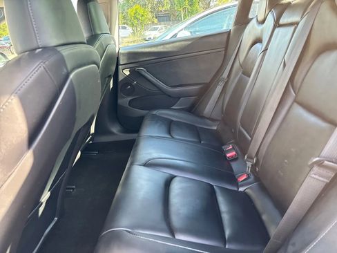 Used 2023 Tesla Model 3 Standard Range RWD image 11