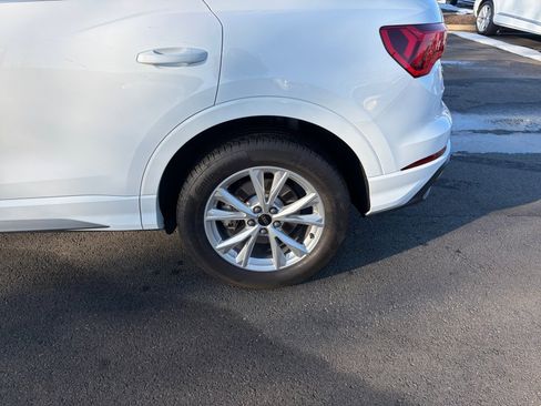 Certified 2025 Audi Q3 2.0T Premium Plus w/ Premium Plus Package image 22