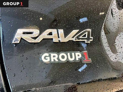 Used 2022 Toyota RAV4 XLE w/ Convenience Package image 33