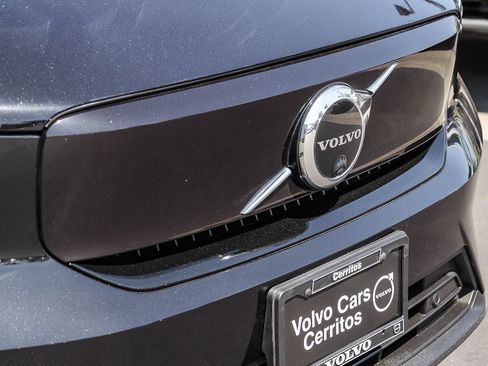 Used 2023 Volvo C40 P8 Recharge Plus w/ Protection Package Premier AWD/4WD image 5