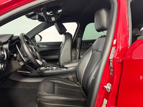 Used 2022 Alfa Romeo Stelvio Sprint RWD image 19