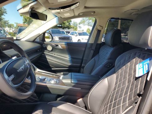 Certified 2024 Genesis GV80 3.5T w/ Prestige Matte Package image 26