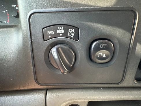 Used 2004 Ford F250 XL AWD/4WD image 17