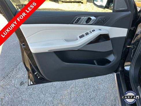 Used 2021 BMW X5 xDrive40i w/ Premium Package image 24