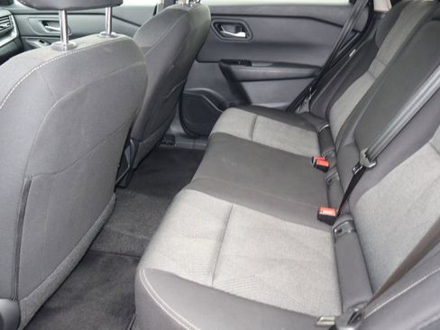 Certified 2025 Nissan Rogue SV AWD/4WD image 18