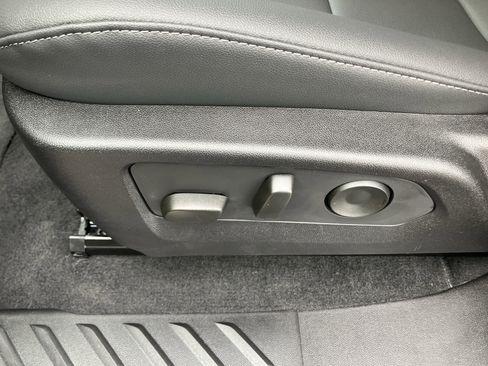 New 2026 GMC Canyon Elevation image 17