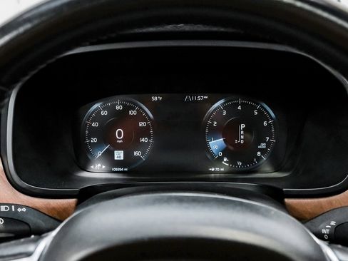 Used 2017 Volvo S90 T6 Inscription w/ Vision Package image 26