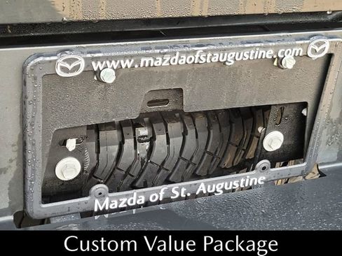 Used 2024 Chevrolet Silverado 2500 Custom w/ Custom Value Package image 12