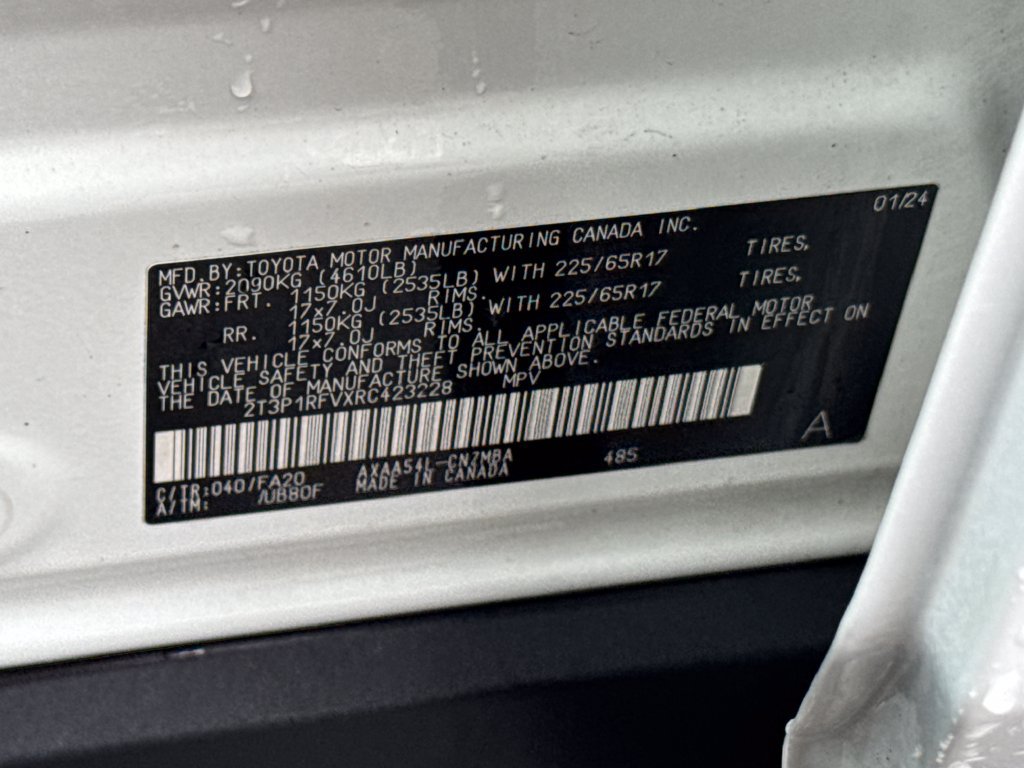 Used 2024 Toyota RAV4 XLE AWD/4WD image 47