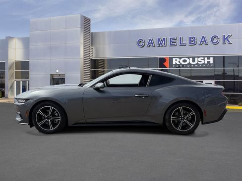 Used 2024 Ford Mustang Coupe RWD image 3