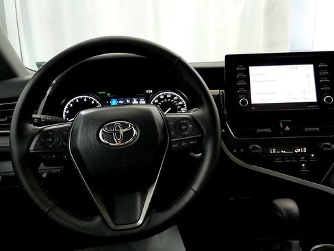 Used 2024 Toyota Camry SE w/ Cold Weather Package AWD/4WD image 28