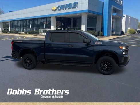 Used 2020 Chevrolet Silverado 1500 Custom Trail Boss w/ Custom Convenience Package AWD/4WD image 7
