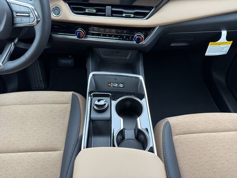 New 2026 Chevrolet Equinox ACTIV w/ Safety and Technology Package AWD/4WD image 16