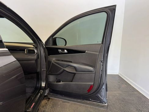 Used 2017 Kia Sorento SX AWD/4WD image 22