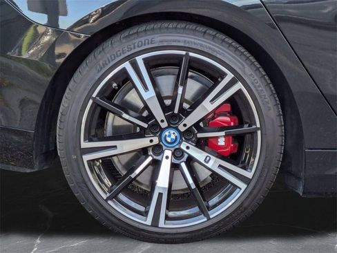 Used 2024 BMW i5 M60 w/ Premium Package image 39