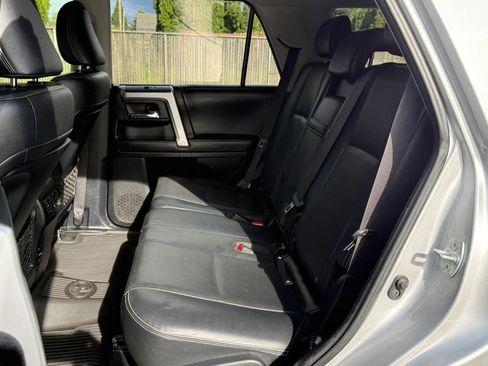 Used 2016 Toyota 4Runner Limited AWD/4WD image 26