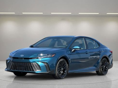 New 2026 Toyota Camry SE image 6