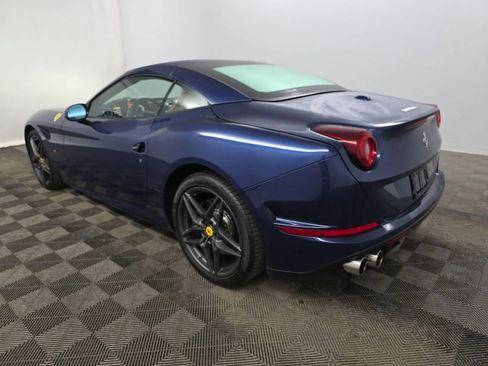 Used 2017 Ferrari California T image 12
