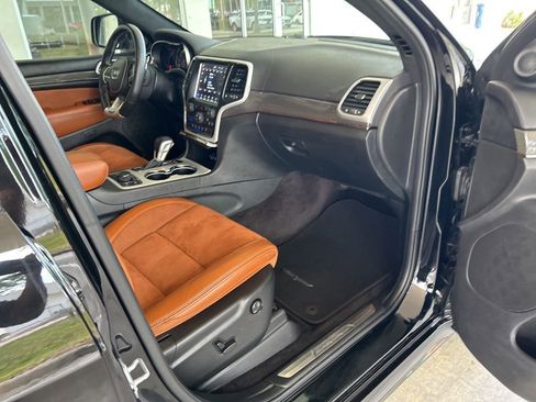 Used 2018 Jeep Grand Cherokee Trackhawk AWD/4WD image 26