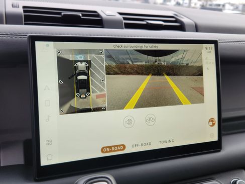 Certified 2025 Land Rover Defender 110 X-Dynamic SE image 24