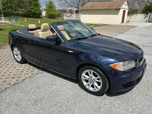 Used 2009 BMW 128i Convertible RWD image 10