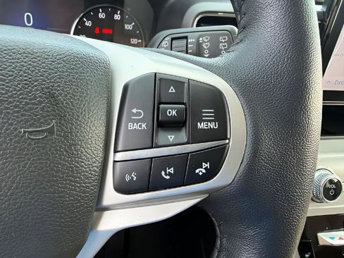 Certified 2023 Ford Explorer XLT w/ Equipment Group 202A AWD/4WD image 22
