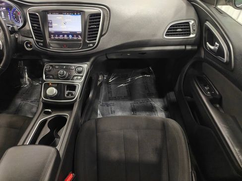 Used 2015 Chrysler 200 Limited w/ Comfort Group FWD image 22