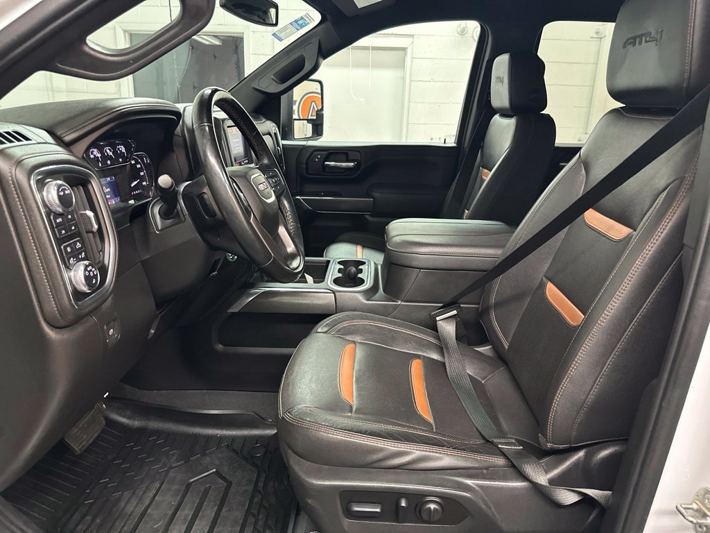Used 2023 GMC Sierra 2500 AT4 w/ Driver Alert Package I AWD/4WD image 19